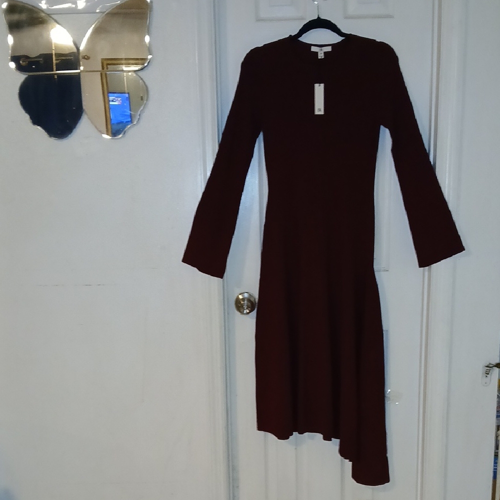 Elegant Burgundy Long Sleeve Dress